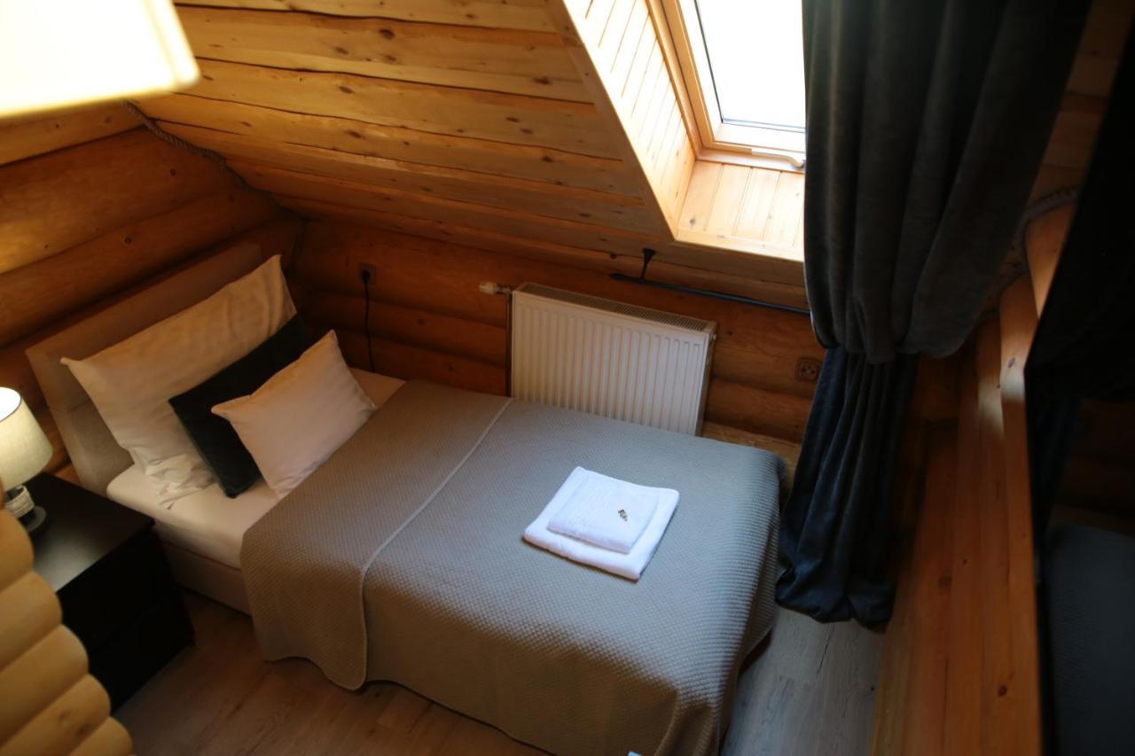 Szekelyfoeld Fogado Hotell Borzont Exteriör bild