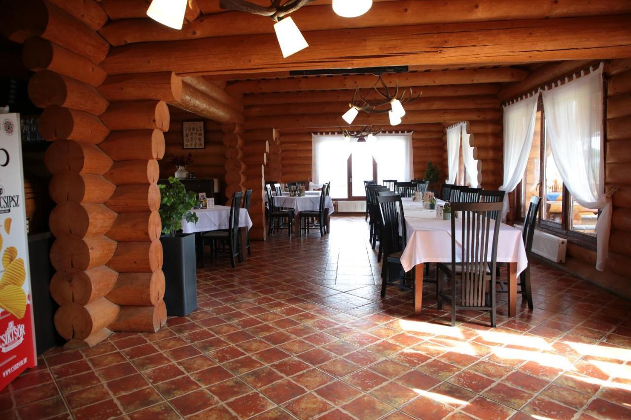 Szekelyfoeld Fogado Hotell Borzont Exteriör bild