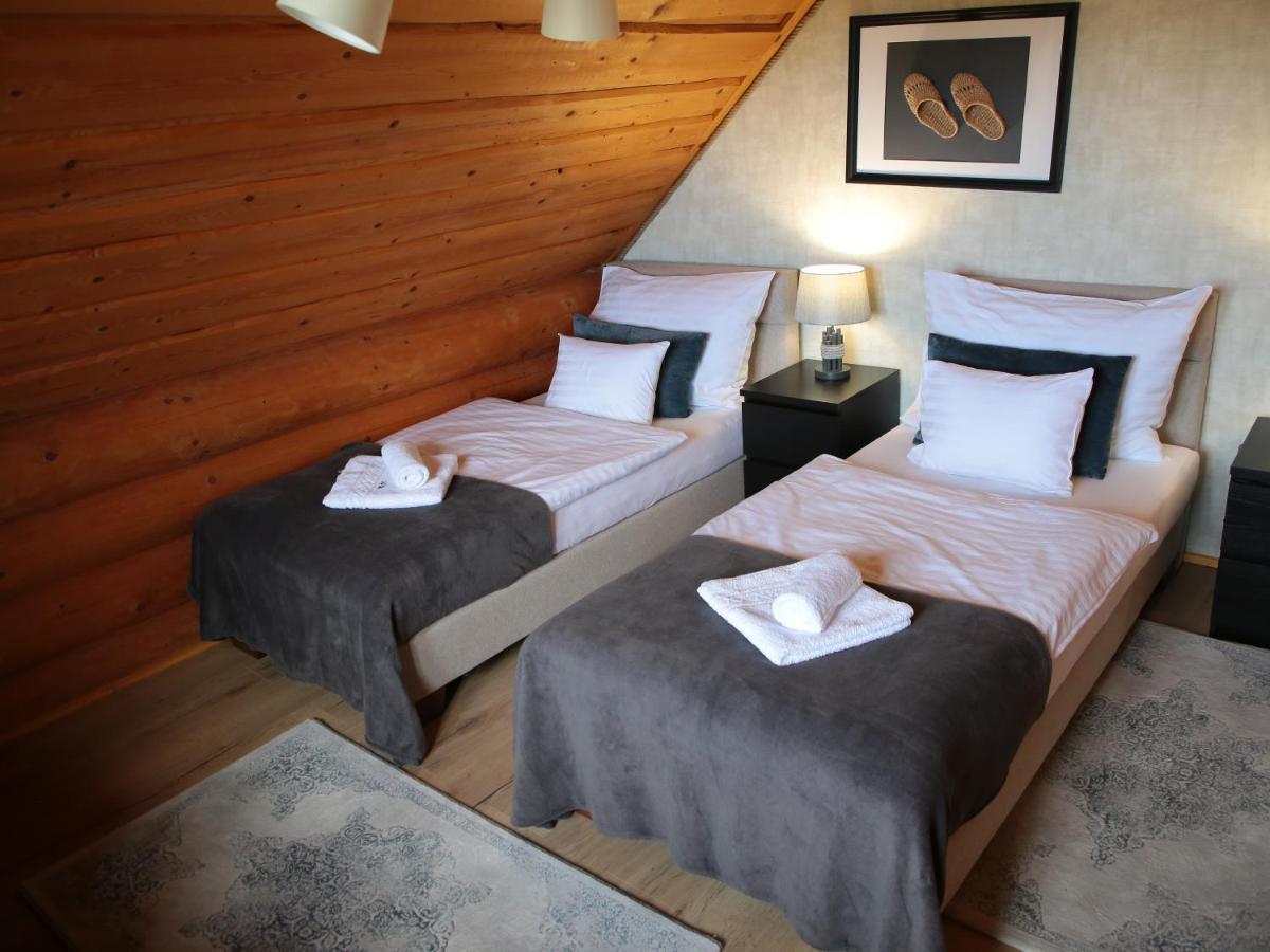 Szekelyfoeld Fogado Hotell Borzont Exteriör bild